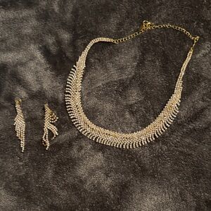 Elegant Gold and Silver Necklace and Earring Set